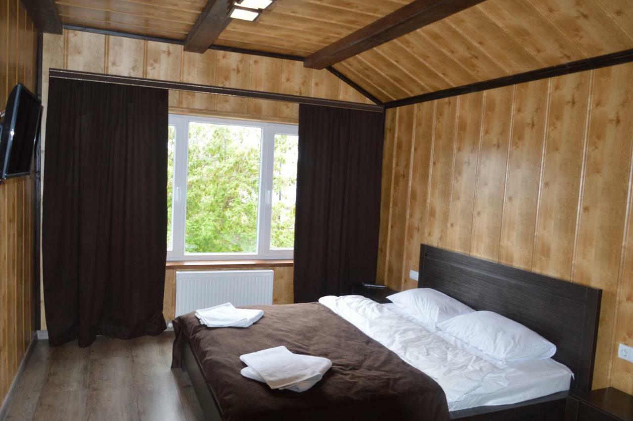 Royal House Villa Kamjanets-Podilskyi Eksteriør billede